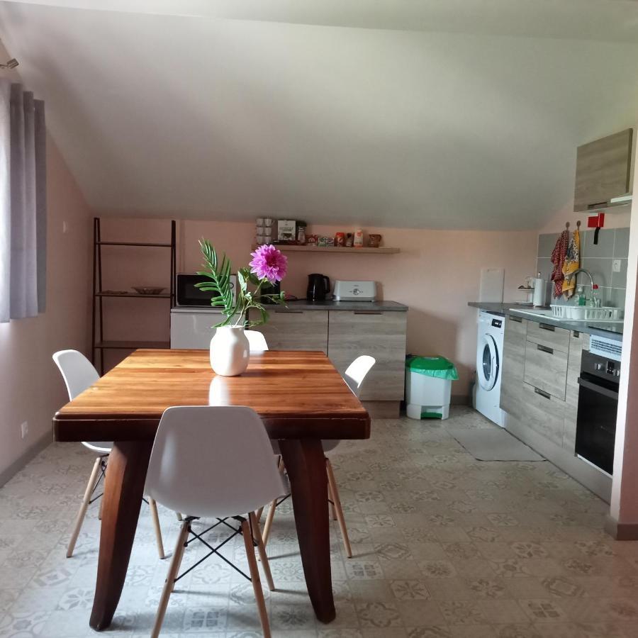 Alojamento Local - Casa Amarela Alvaiazere ภายนอก รูปภาพ